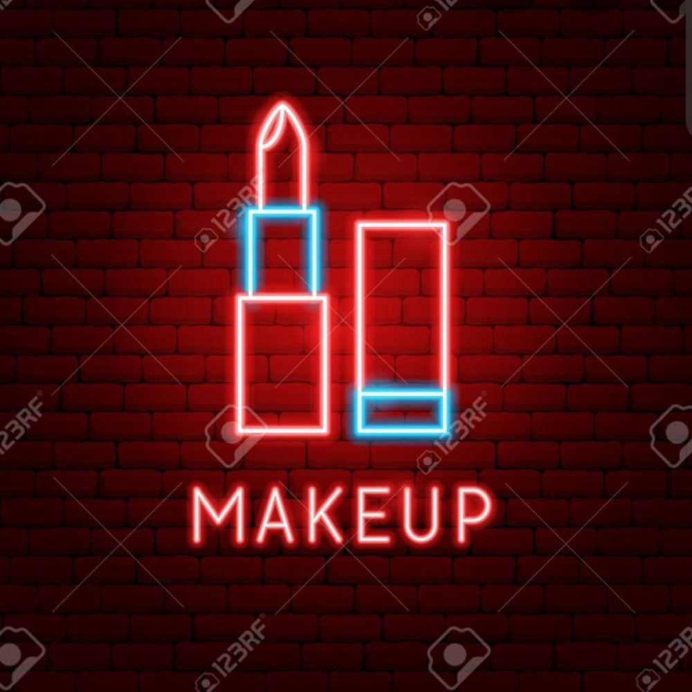 EVERYTHING PAST HERE IS MAKEUP ❤️🤍